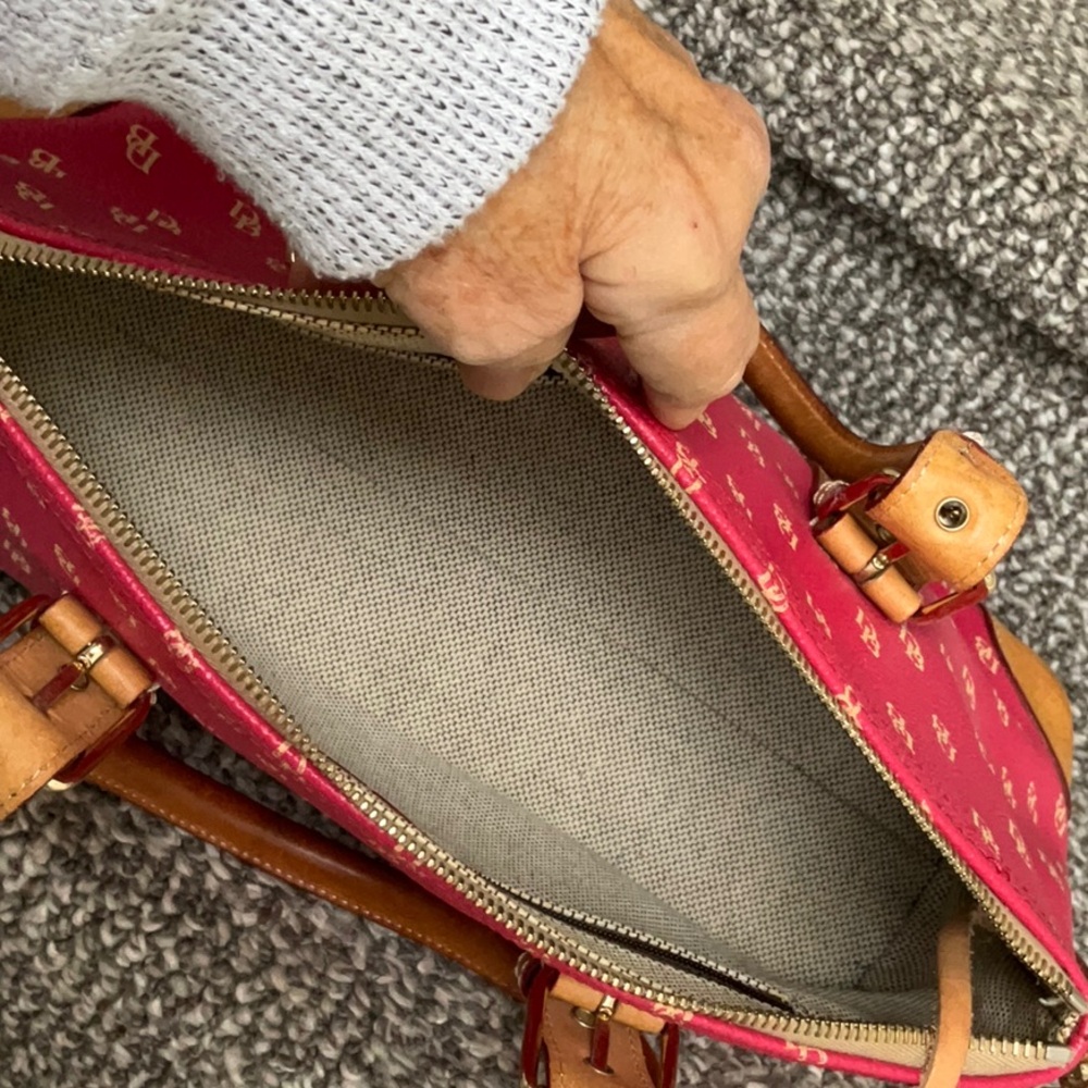 Dooney & Bourke satchel - Picture 7 of 15